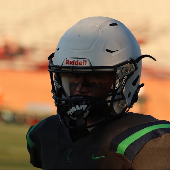 Meet your Posher, Kyle - Picture 1 of 1